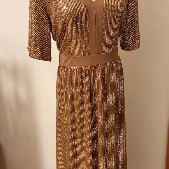 Grace Karin Dresses & Skirts - NWT Grace Karin Bronze Sequin Dress